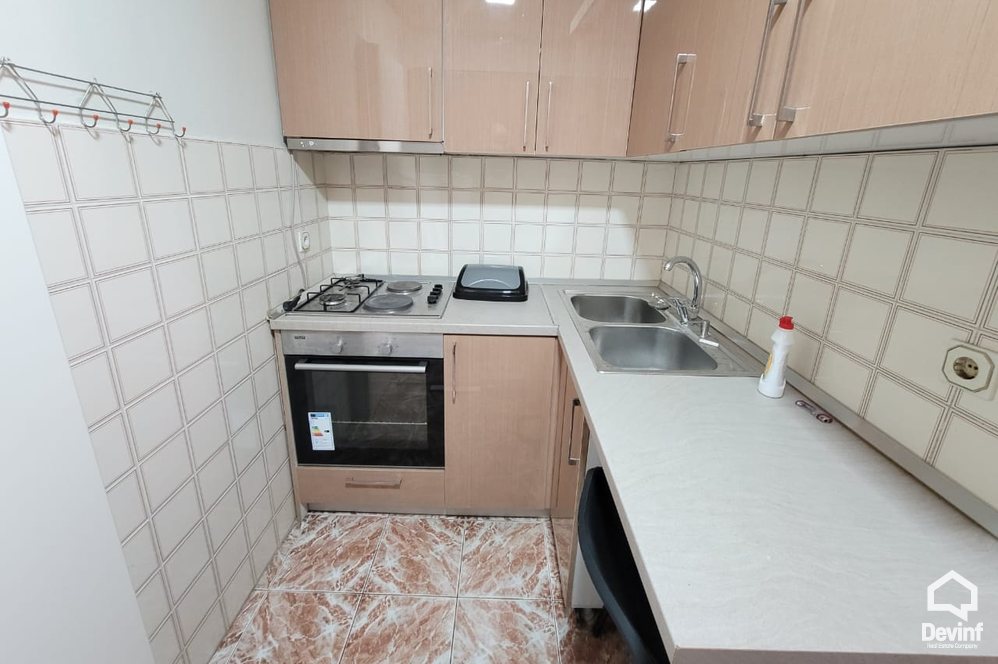 Tirane Qera Zyre  Zyra ne Rrugen Myslym Shyri zyre klinike dentare