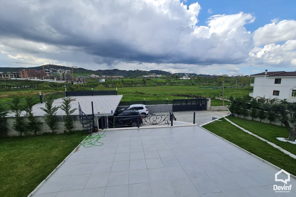 Tirane For Rent Villa Me shume se 4 dhoma Villa in the area of Sauk, Tirana Villa
