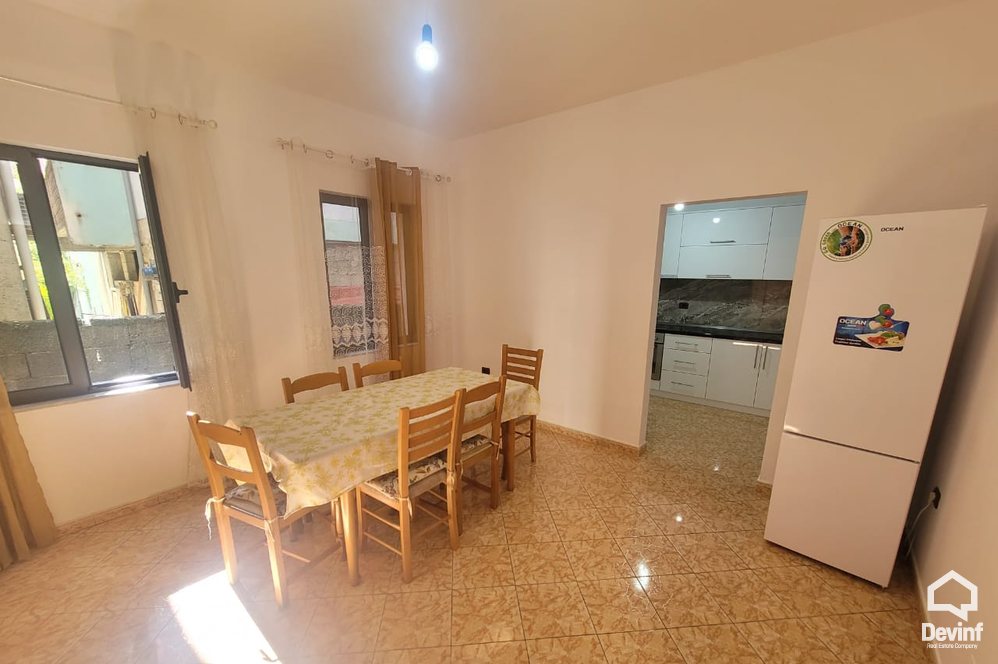Tirane Qera Apartament 3+1 Apartament tek Fusha e Aviacionit apartament kat vile