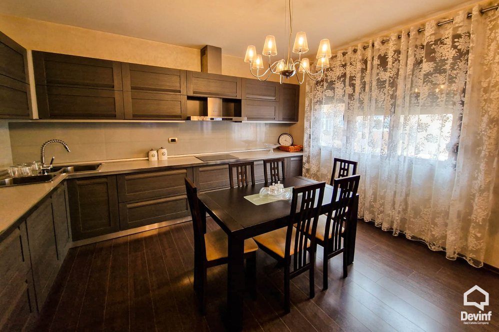 Tirane Shitje Apartament 2+1+A Rruga Myslym Shyri apartament