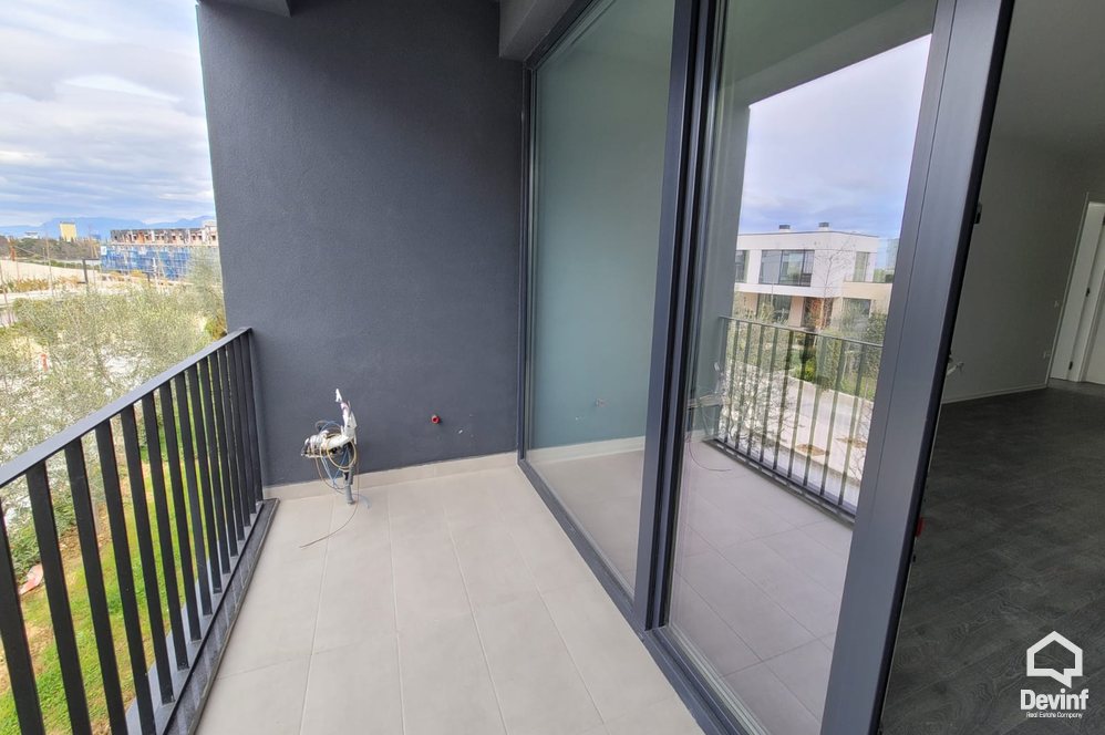 Tirane Qera Apartament 3+1 Apartament ne kompleks residencial prane Liqenit te Thate apartament kompleks rezidencial