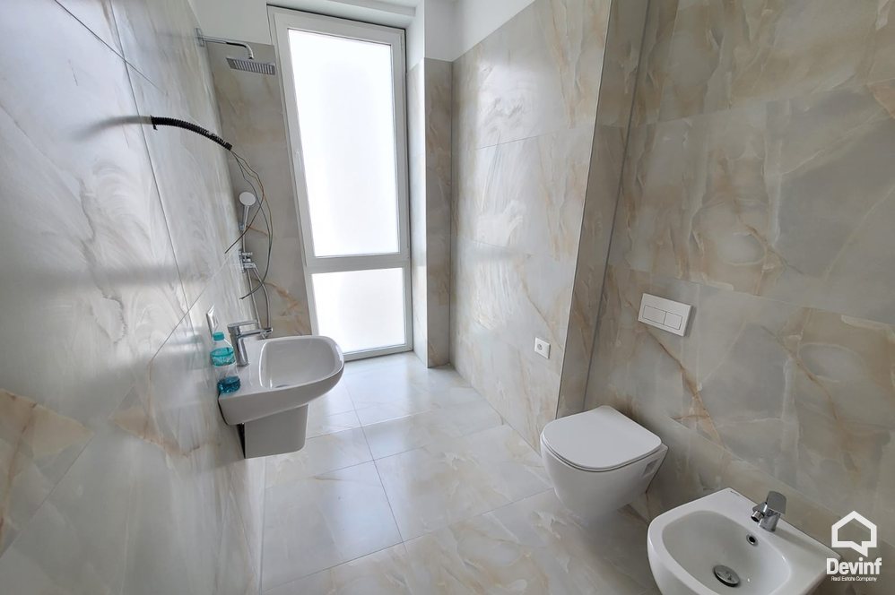 Tirane Qera Apartament 3+1 Apartament ne kompleks residencial prane Liqenit te Thate apartament kompleks rezidencial