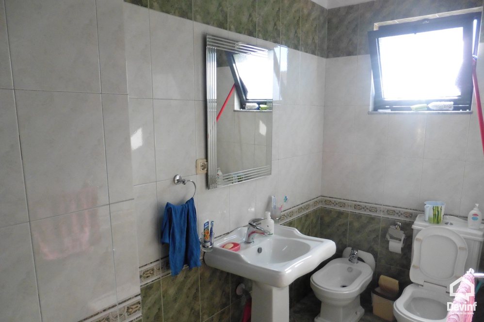 Tirane Shitje Apartament 2+1+A Prane zones se Bllokut apartament
