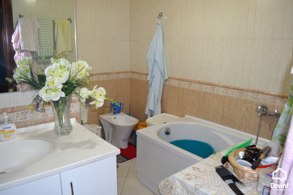 Tirane Qera Apartament 3+1+A Prane ish Ekspozites Shqiperia Sot apartament