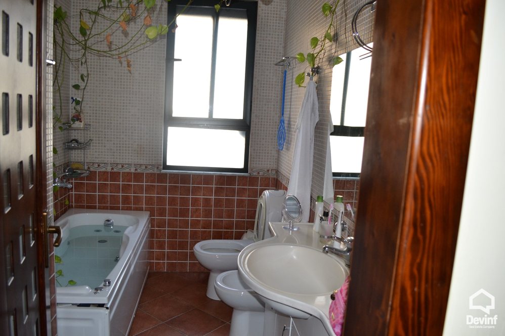 Tirane Qera Apartament 3+1+A Prane ish Ekspozites Shqiperia Sot apartament