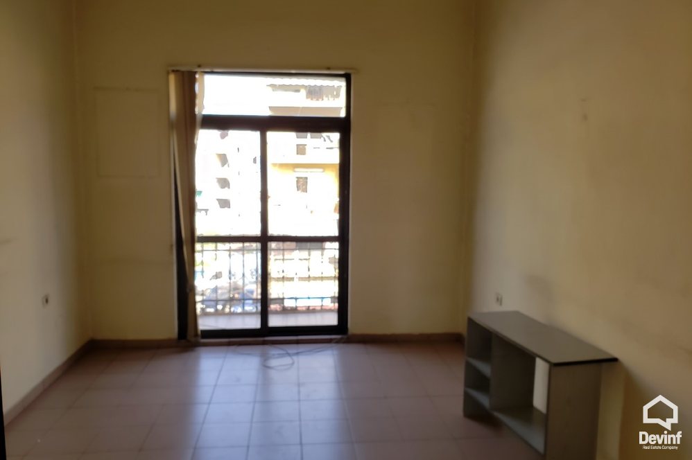 Tirane Qera Zyre  Rruga e Durresit zyre