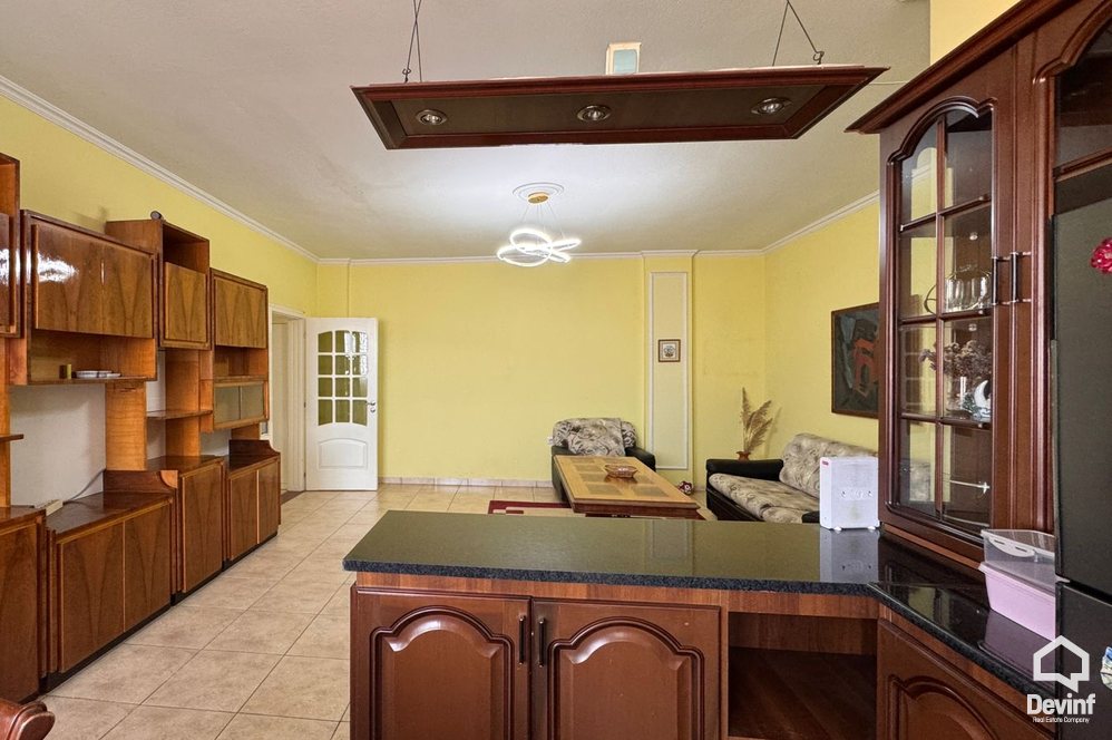 Tirane For Sale Apartment 2+1 Apartment in Str. Hoxha Tahsin Apartment