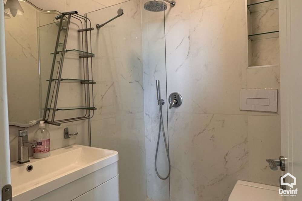 Tirane For Sale Apartment 2+1 Apartment in Str. Hoxha Tahsin Apartment