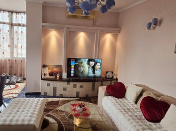Apartament Shitje Rruga Fortuzi, prane Ministrise se Drejtesise