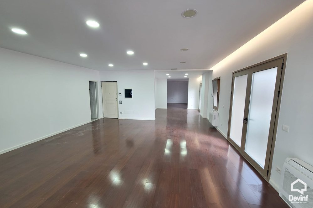 Tirane Qera Zyre  Zyre ne zonen e Radio Televizionit Shqiptar apartament zyre