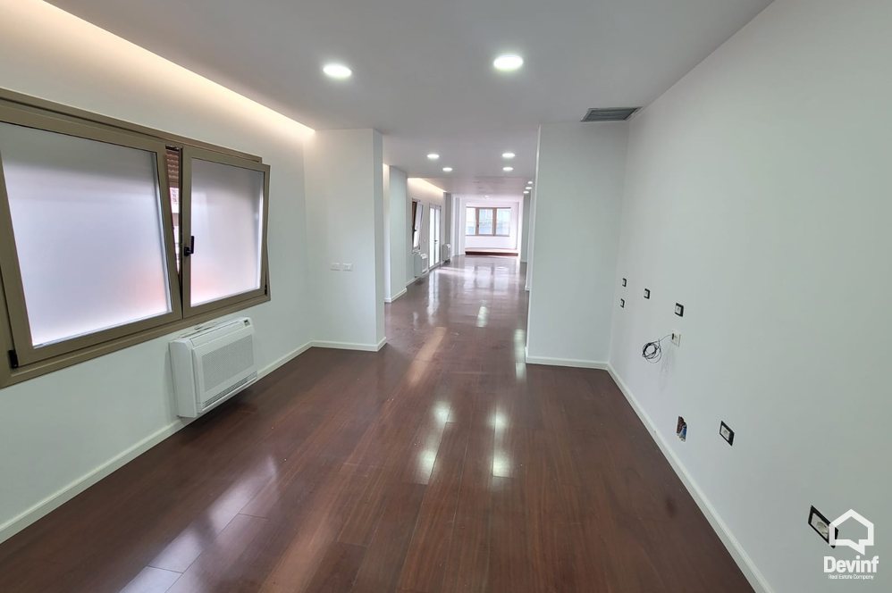 Tirane Qera Zyre  Zyre ne zonen e Radio Televizionit Shqiptar apartament zyre