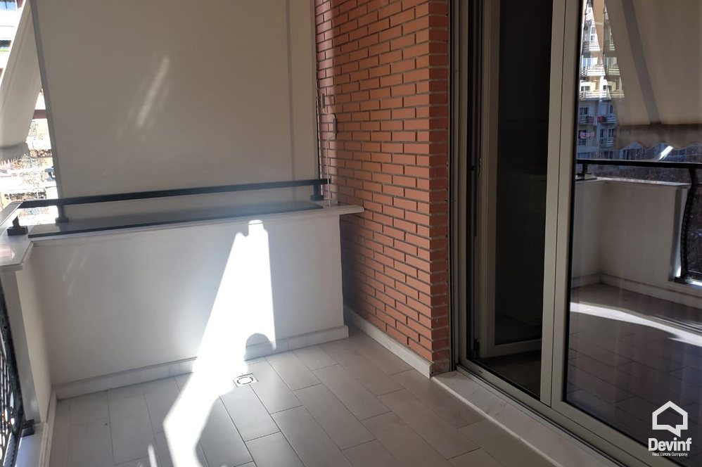 Tirane Qera Apartament 2+1+G Apartament i ri ne Rr. Kavajes  apartament