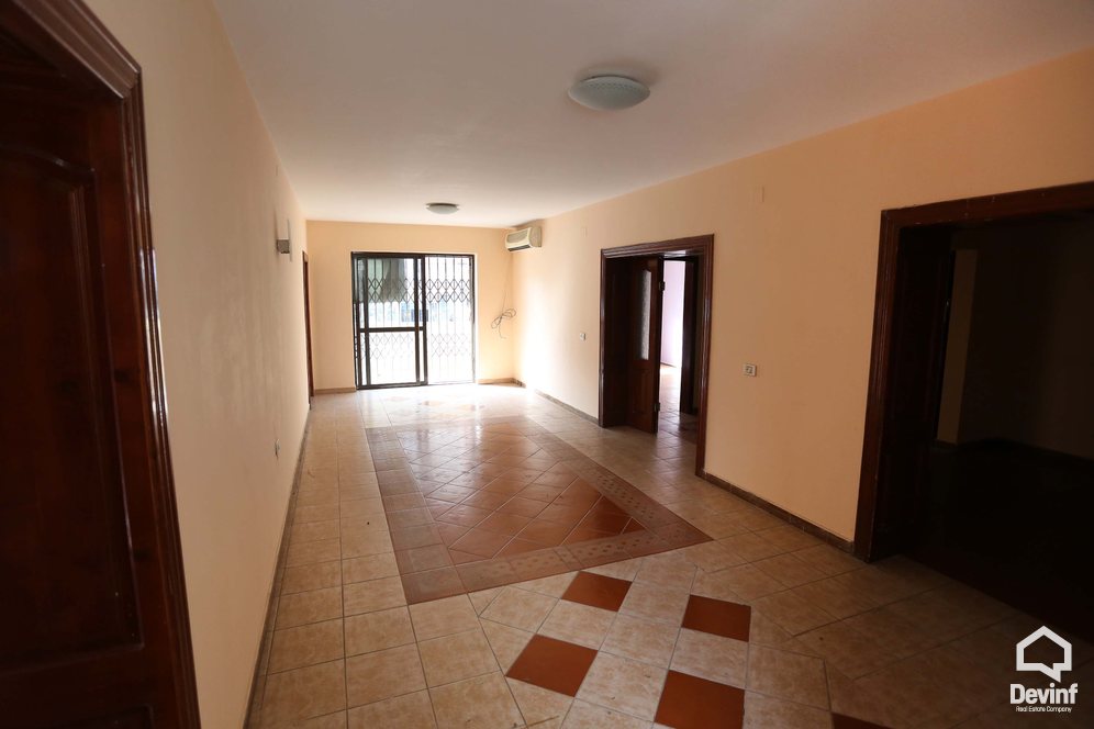 Tirane Shitje Zyre 4+1+A Rruga Don Bosko apartament