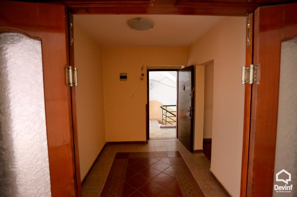 Tirane Shitje Zyre 4+1+A Rruga Don Bosko apartament