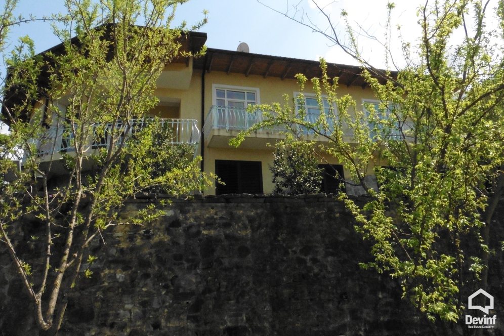 Tirane For Rent Villa Me shume se 4 dhoma The villa is located close to Petrela 