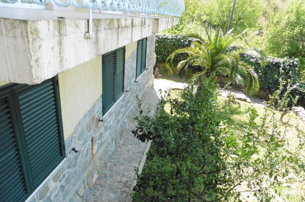 Tirane For Rent Villa Me shume se 4 dhoma The villa is located close to Petrela 