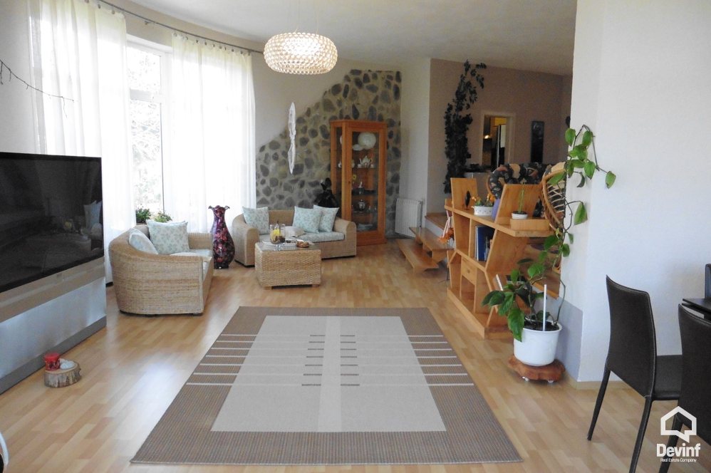 Tirane For Rent Villa Me shume se 4 dhoma The villa is located close to Petrela 