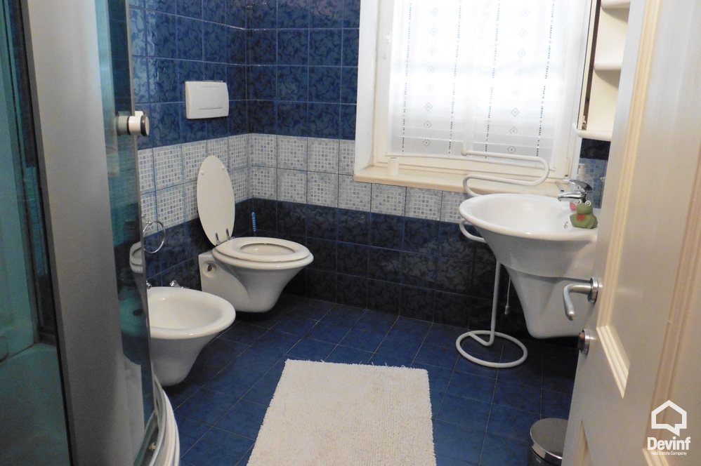 Tirane For Rent Villa Me shume se 4 dhoma The villa is located close to Petrela 