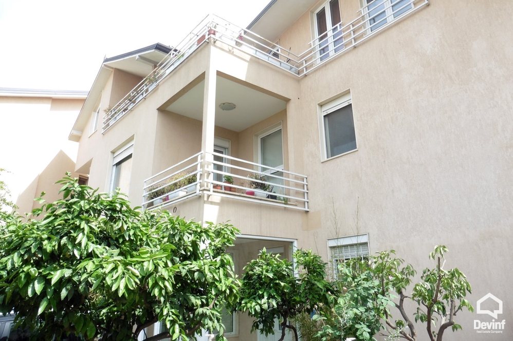 Tirane For Rent Villa 3+1+G Apartment in a house located behind USA Embassy Apartment Villa Floor Villa