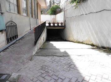 Bodrum/Garazh Shitje Prane Qendres Coin