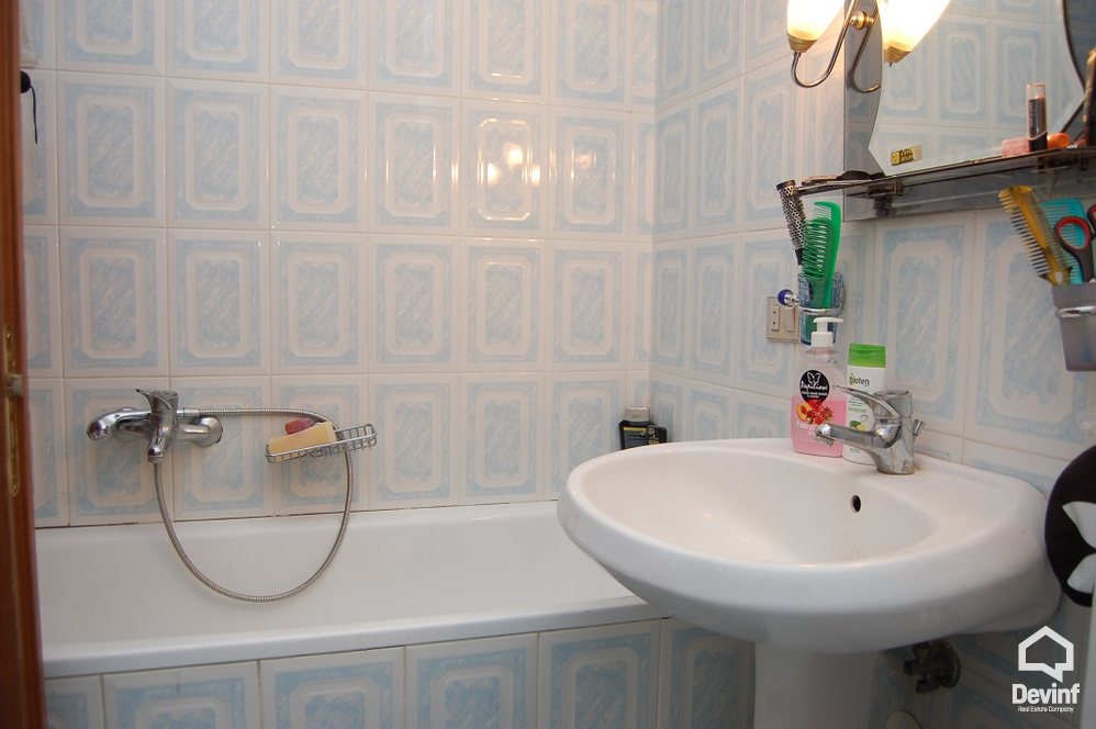 Tirane Shitje Apartament 2+1+A Prane ish Stacionit te fundit te Tiranes se Re apartament
