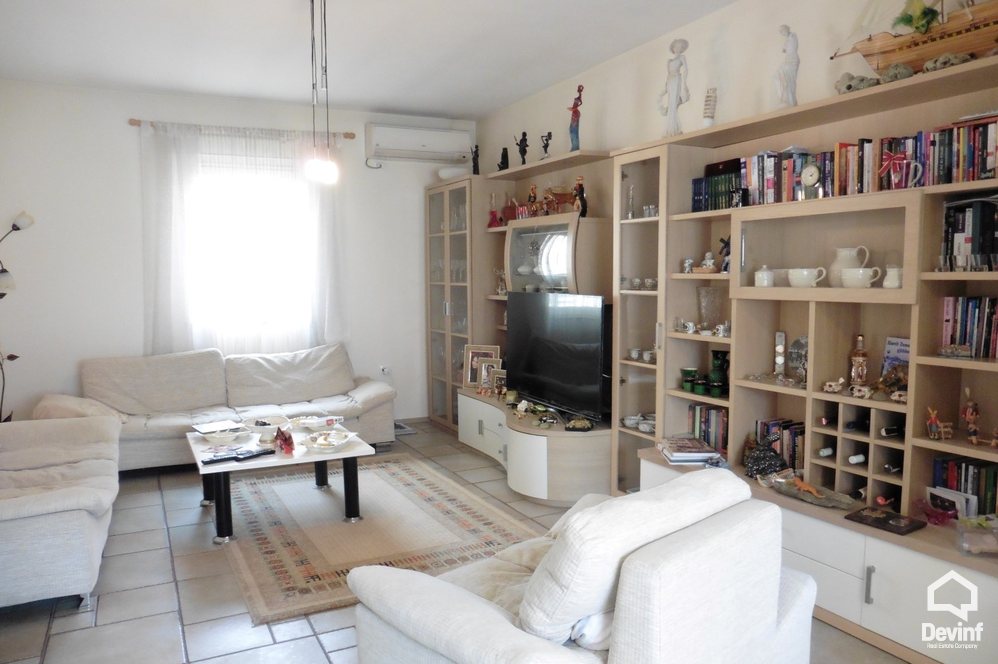 Tirane Qera Apartament 4+1+G Apartament ne vile mbrapa Ambasades Amerikane kat vile apartament papafingo