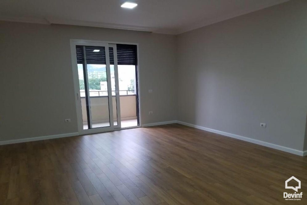 Tirane Qera Apartament 2+1+A Rruga Myslym Shyri apartament zyre