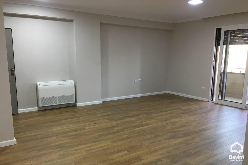 Tirane Qera Apartament 2+1+A Rruga Myslym Shyri apartament zyre