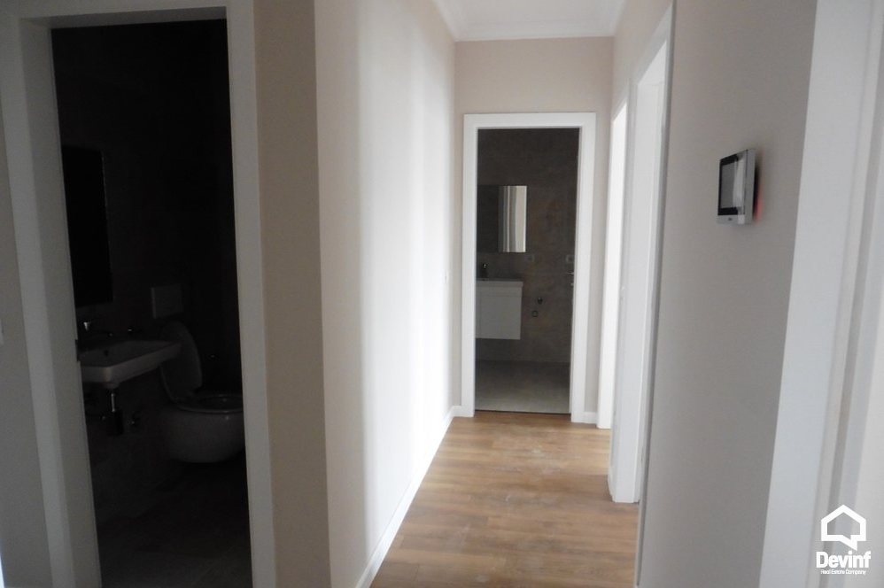 Tirane Qera Zyre 2+1+A Rruga Myslym Shyri zyre