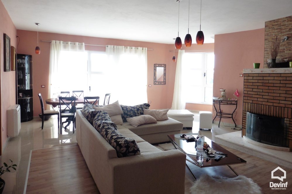 Tirane Qera Vile Me shume se 4 dhoma Vile ne zonen e Kodrave te Liqenit te Tiranes apartament