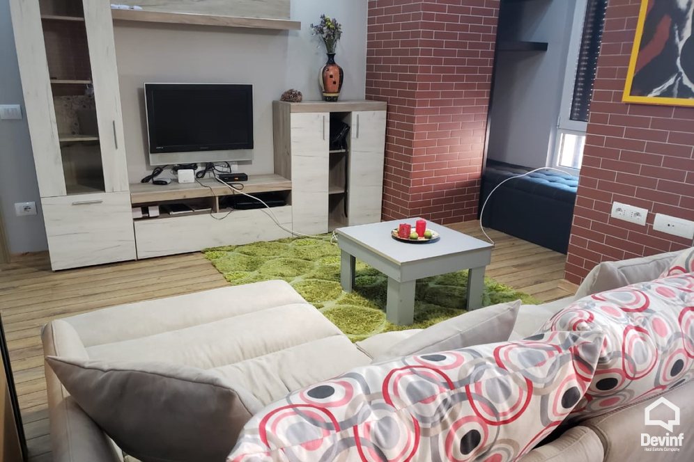 Ne Shitje Apartament 1+1+A Apartament ne Rr. Myslym Shyri Tirane