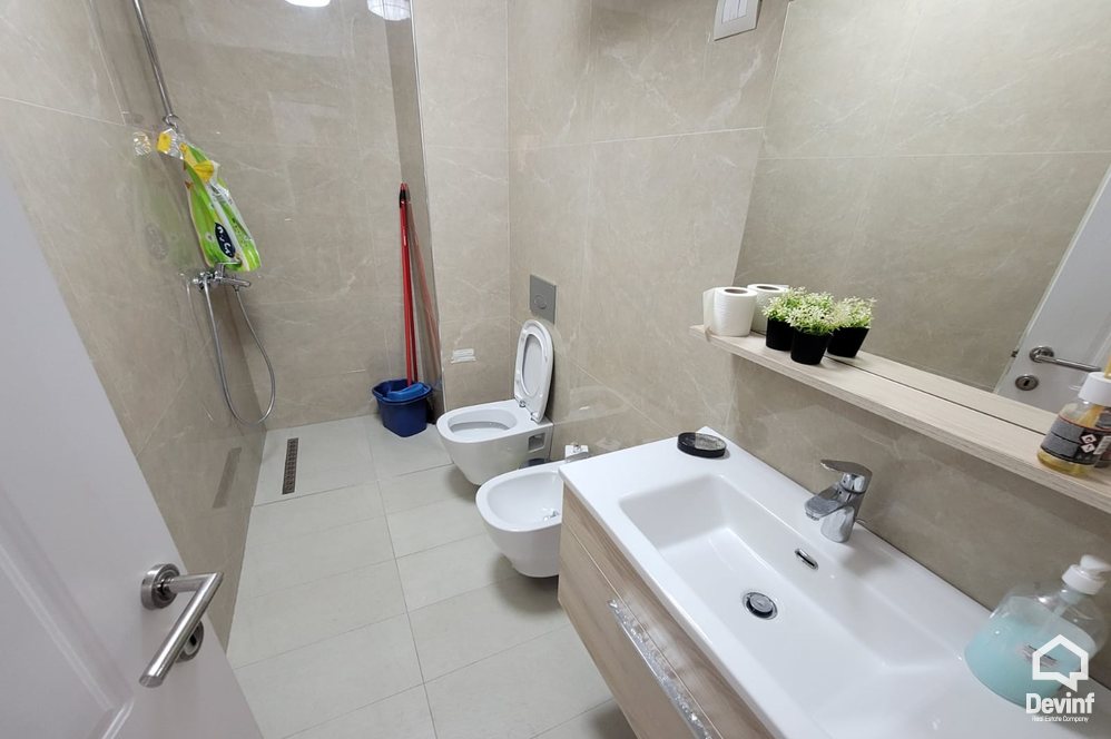 Tirane For Rent Apartment 2+1 Office in Myslym Shyri Street Office qender estetike klinike