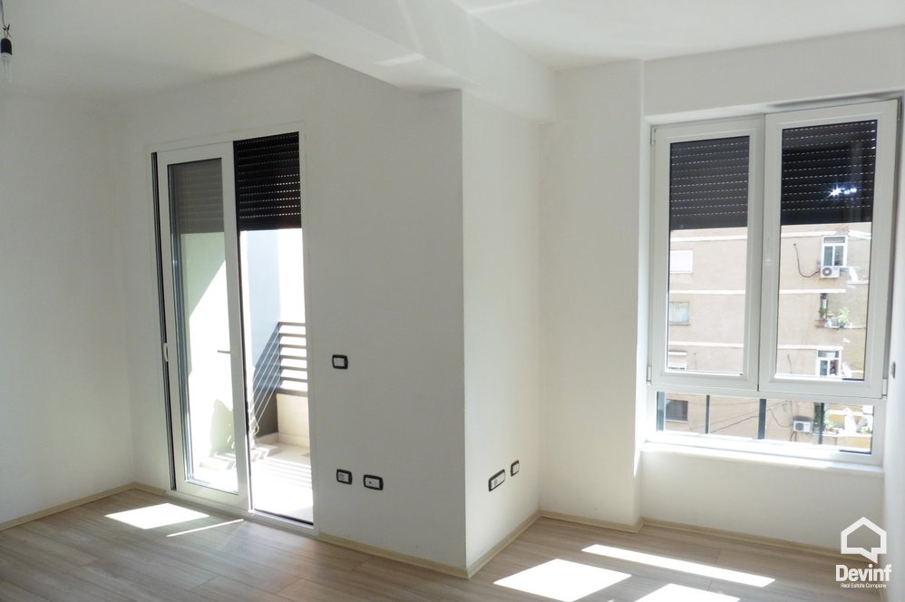 Tirane For Rent Apartment 2+1 Office in Myslym Shyri Street Office qender estetike klinike