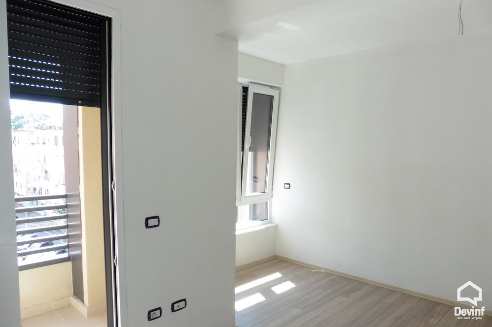 Tirane For Rent Apartment 2+1 Office in Myslym Shyri Street Office qender estetike klinike