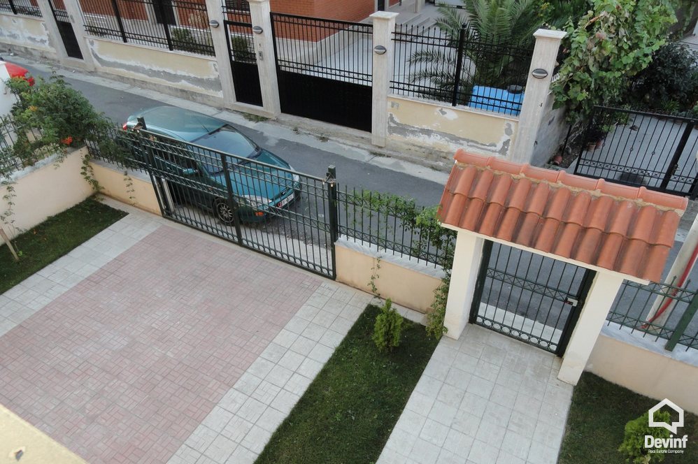 Tirane For Rent Apartment 3+1+A Apartment in a villa which is located in the villas area of Selita Villa Floor