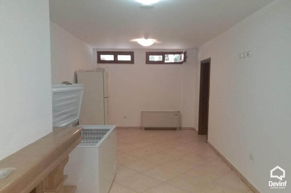 Tirane For Sale Villa Me shume se 4 dhoma Villa in a residential compound in Farka District Villa Residential Complex