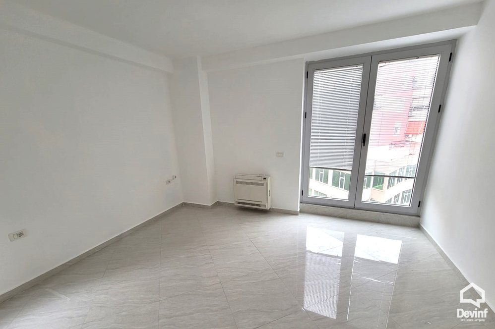 Tirane Qera Zyre 2+1+A Zyre ne qender te Tiranes apartament qender biznesi ndertese multifunksionale