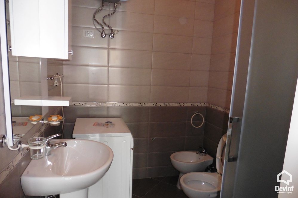 Tirane Shitje Apartament 1+1+A Tek Kopeshti Botanik apartament