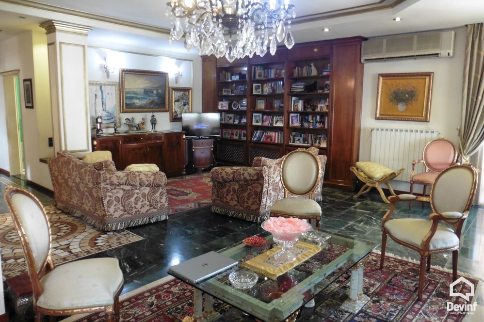 Tirane Qera Apartament 3+1+G Apartament ne zonen e Bllokut apartament