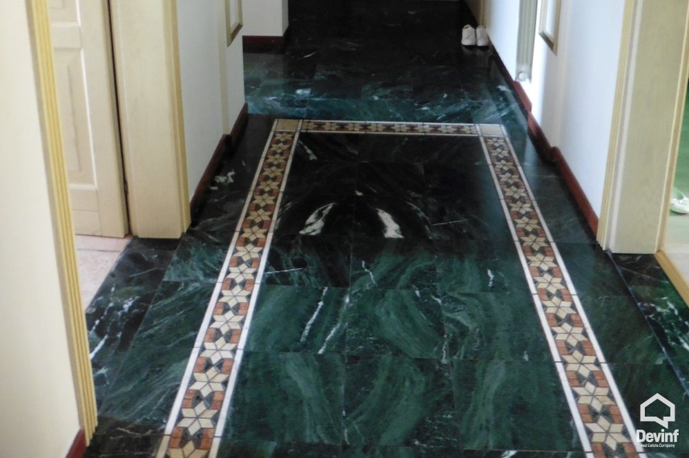 Tirane Qera Apartament 3+1+G Apartament ne zonen e Bllokut apartament