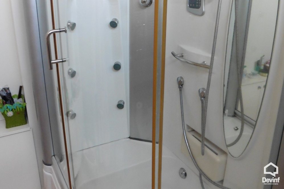 Tirane Qera Apartament 3+1+G Apartament ne zonen e Bllokut apartament