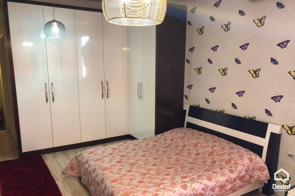 Tirane Qera Apartament 3+1+G Apartament ne zonen e Bllokut apartament
