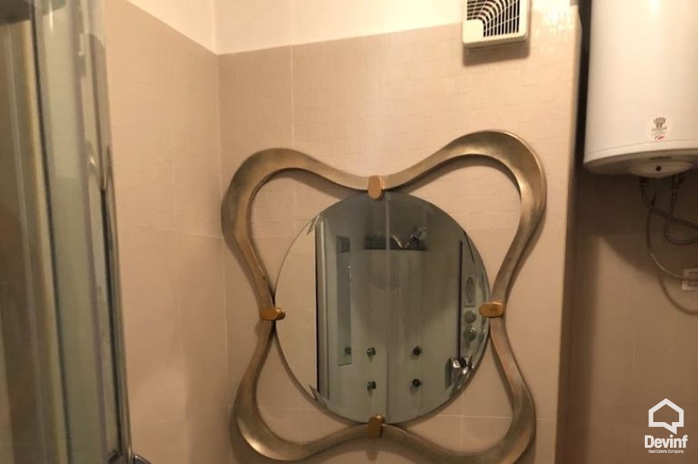 Tirane Qera Apartament 3+1+G Apartament ne zonen e Bllokut apartament
