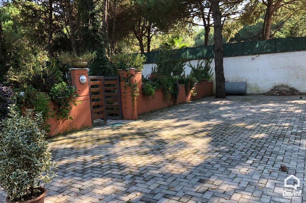 Durres Shitje Vile 4+1+G Kompleks vilash ne Qerret bregdet kompleks rezidencial vile