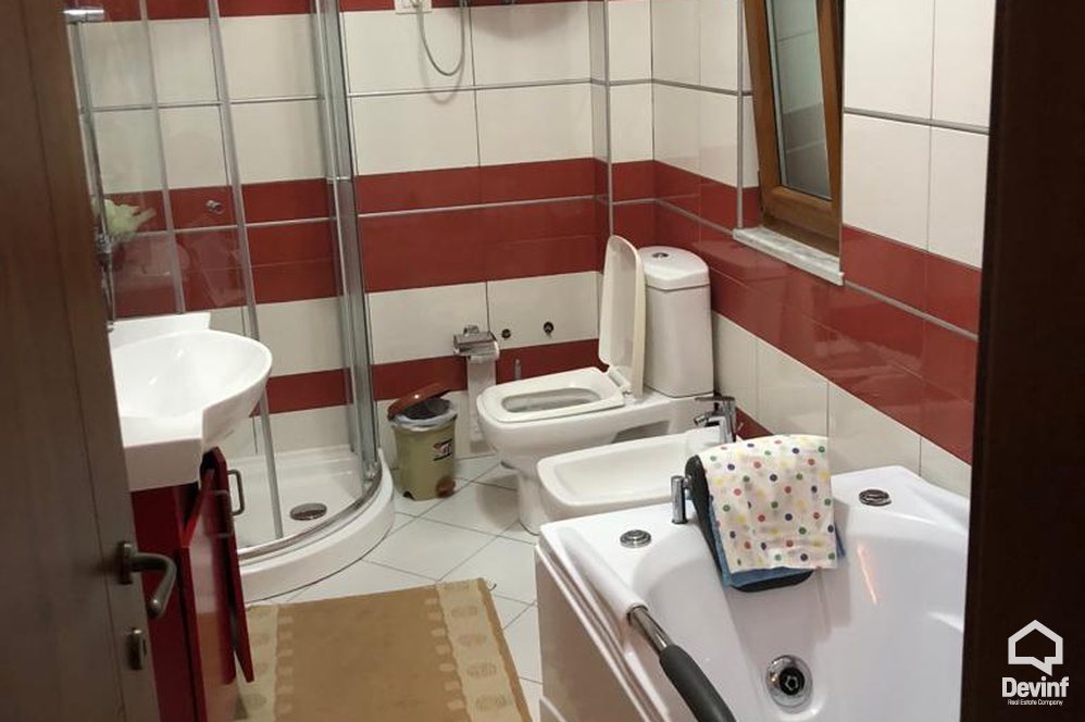 Durres Shitje Vile 4+1+G Kompleks vilash ne Qerret bregdet kompleks rezidencial vile