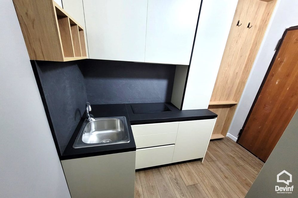 Tirane Qera Apartament Garsoniere Garsoniera ndodhet prane Sheshit 21-Dhjetorit apartament