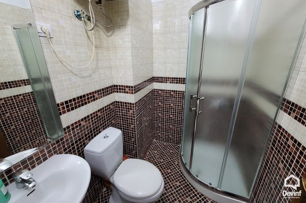 Tirane Qera Apartament Garsoniere Garsoniera ndodhet prane Sheshit 21-Dhjetorit apartament