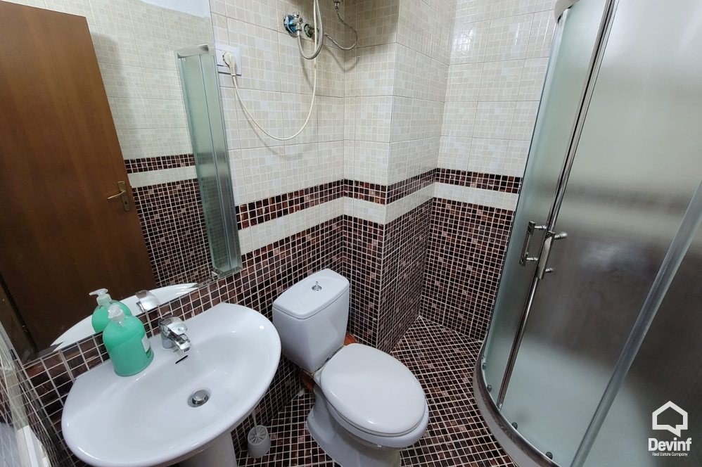 Tirane Qera Apartament Garsoniere Garsoniera ndodhet prane Sheshit 21-Dhjetorit apartament