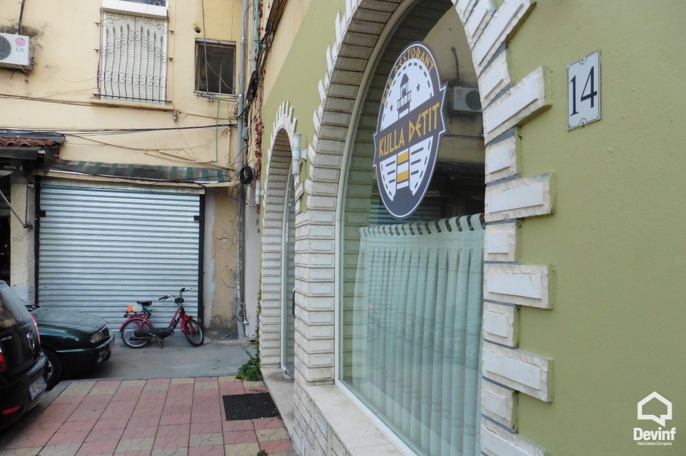 Tirane Qera Bar-Restorant  Restorant prane Stadiumit Selman Stermasi dyqan bar-kafe