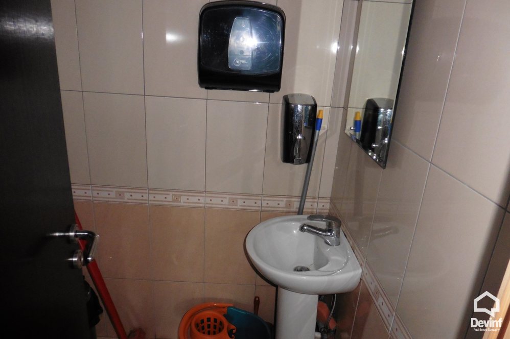 Tirane Qera Bar-Restorant  Restorant prane Stadiumit Selman Stermasi dyqan bar-kafe